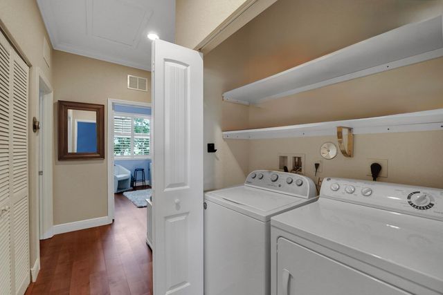 243 SW 7th Street, Pompano Beach, FL 33060