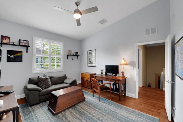 243 SW 7th Street, Pompano Beach, FL 33060
