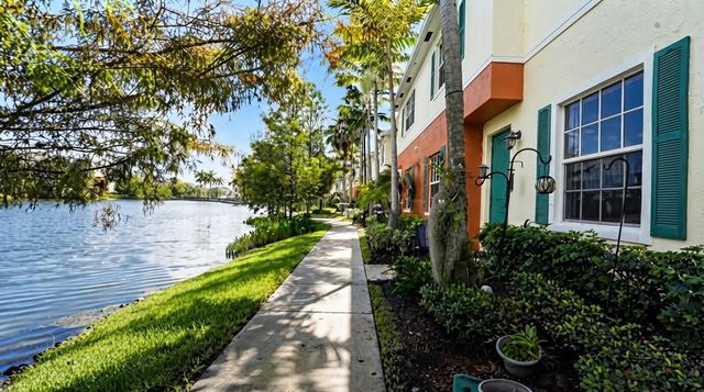 243 SW 7th Street, Pompano Beach, FL 33060