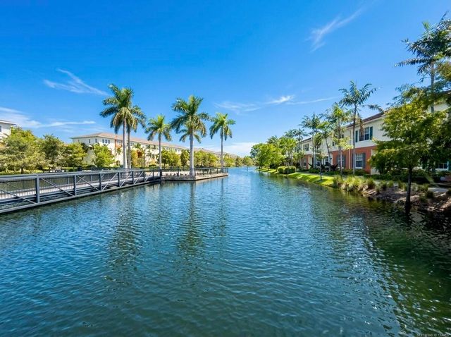 243 SW 7th Street, Pompano Beach, FL 33060