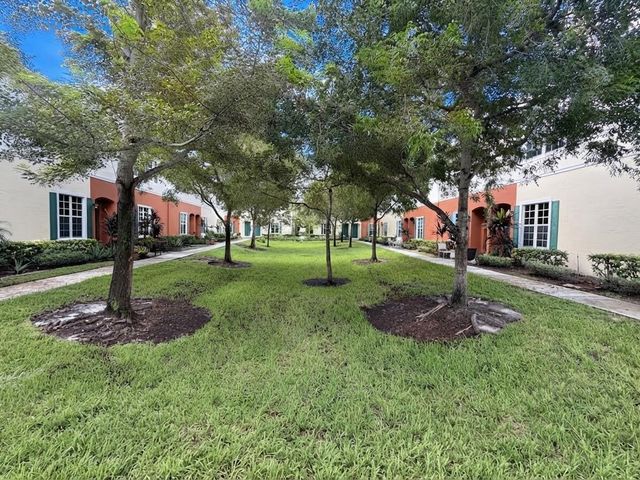 243 SW 7th Street, Pompano Beach, FL 33060