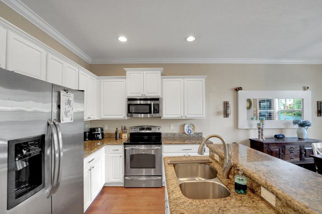 243 SW 7th Street, Pompano Beach, FL 33060