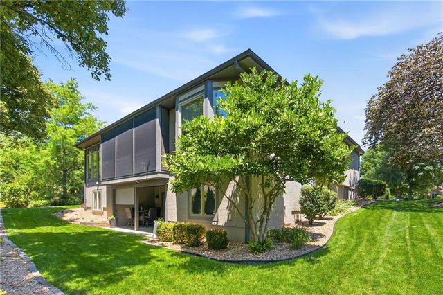 12548 Connell Drive, Overland Park, KS 66213