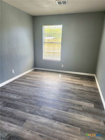 1525 Meadow Drive, Killeen, TX 76549