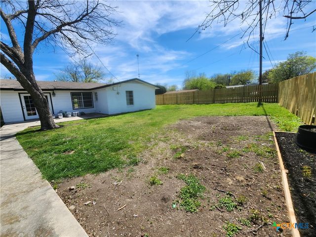 1525 Meadow Drive, Killeen, TX 76549