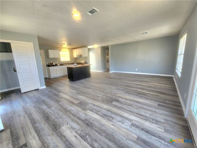 1525 Meadow Drive, Killeen, TX 76549