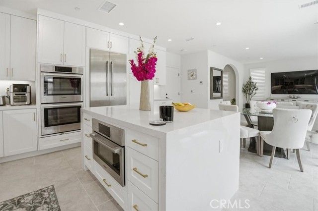 107 Starbright, Irvine, CA 92618