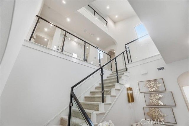 107 Starbright, Irvine, CA 92618