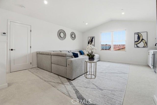 107 Starbright, Irvine, CA 92618