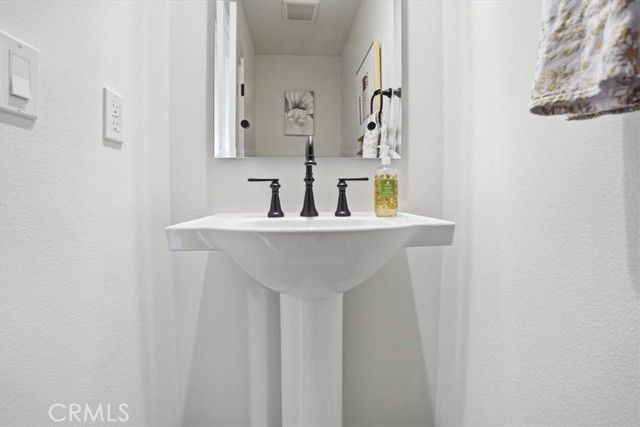 107 Starbright, Irvine, CA 92618