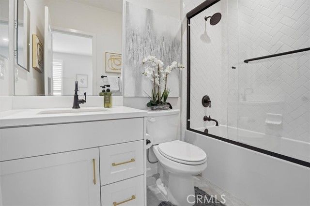 107 Starbright, Irvine, CA 92618