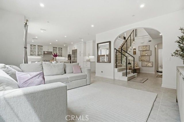 107 Starbright, Irvine, CA 92618