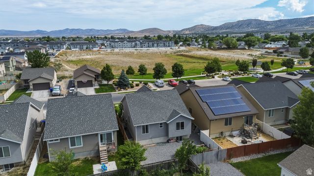 1854 W SHADOW DR, Eagle Mountain, UT 84005