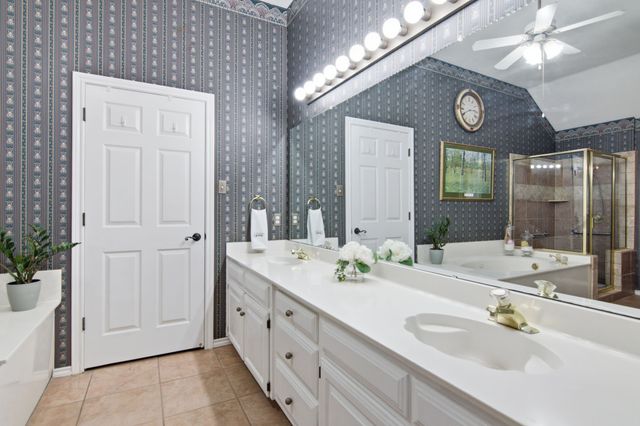 7041 Wanda Way, North Richland Hills, TX 76182