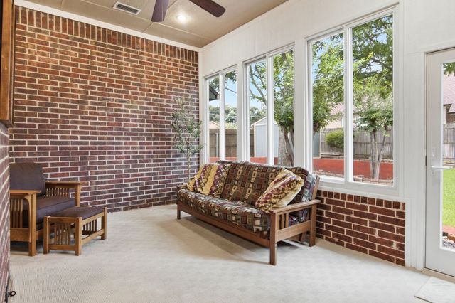 7041 Wanda Way, North Richland Hills, TX 76182
