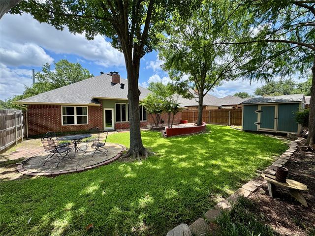 7041 Wanda Way, North Richland Hills, TX 76182