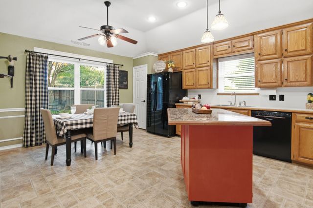 7041 Wanda Way, North Richland Hills, TX 76182