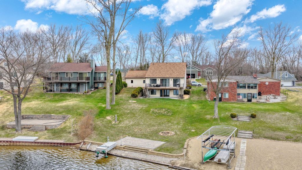 14083 Grandview Drive, Somerset Twp, MI 49233