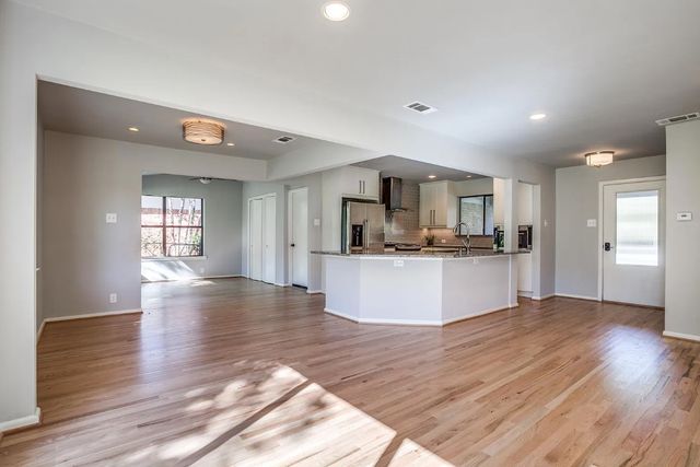 203 Leda Drive, Dallas, TX 75218