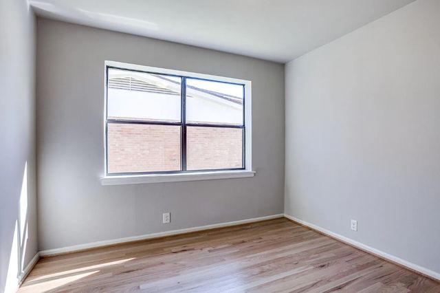 203 Leda Drive, Dallas, TX 75218