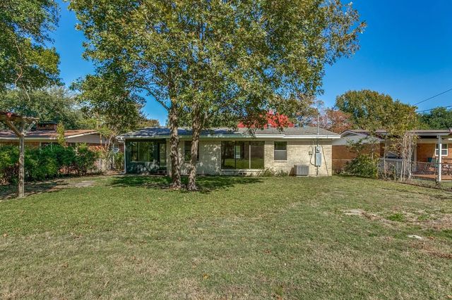 203 Leda Drive, Dallas, TX 75218