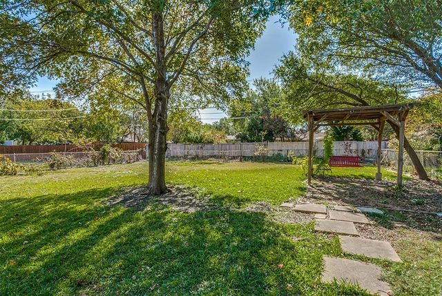 203 Leda Drive, Dallas, TX 75218