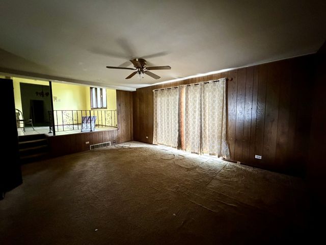 58 E 164th Street, South Holland, IL 60473