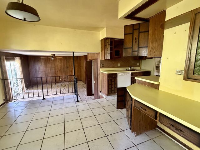 58 E 164th Street, South Holland, IL 60473