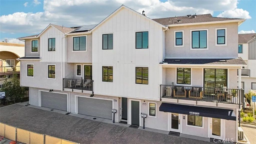 2344 Red Coral Glen, Escondido, CA 92025