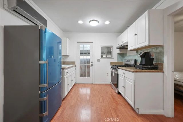 2989 W 12th Street, Los Angeles, CA 90006
