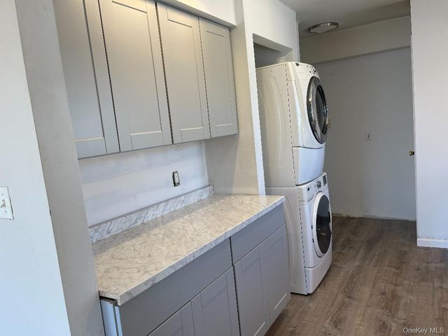 420 W Fulton Street upper, Long Beach, NY 11561