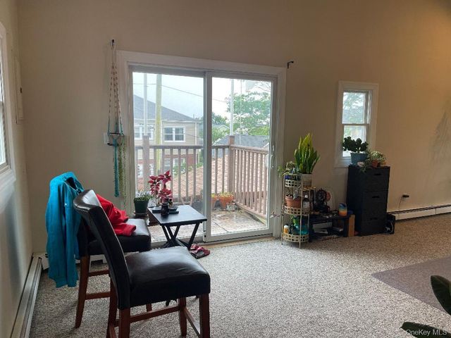 420 W Fulton Street upper, Long Beach, NY 11561