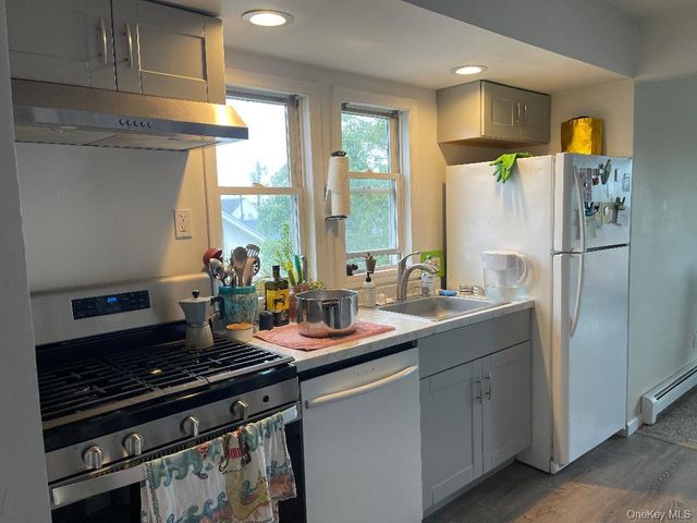 420 W Fulton Street upper, Long Beach, NY 11561
