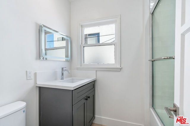 9216 Alden Drive 10, Beverly Hills, CA 90210