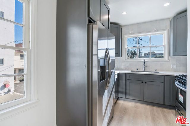 9216 Alden Drive 10, Beverly Hills, CA 90210