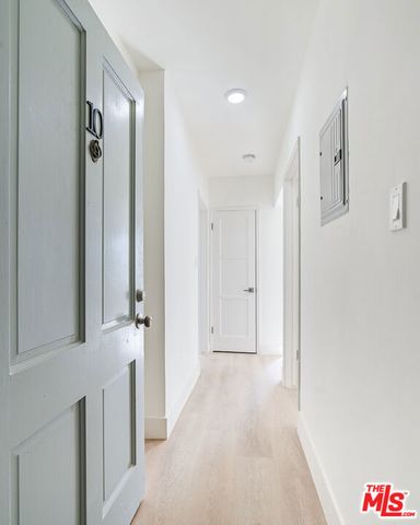 9216 Alden Drive 10, Beverly Hills, CA 90210