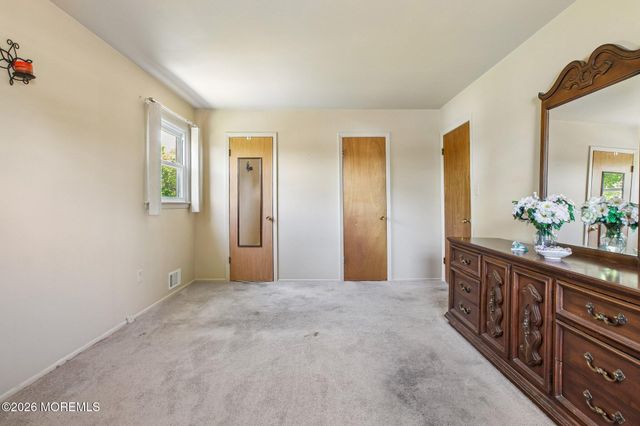 71 Gaub Road, Old Bridge, NJ 08857