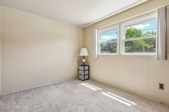 71 Gaub Road, Old Bridge, NJ 08857