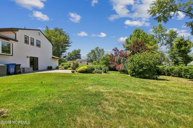 71 Gaub Road, Old Bridge, NJ 08857