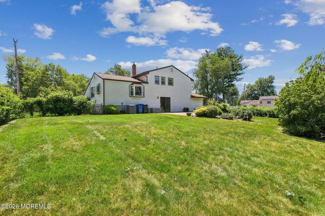 71 Gaub Road, Old Bridge, NJ 08857
