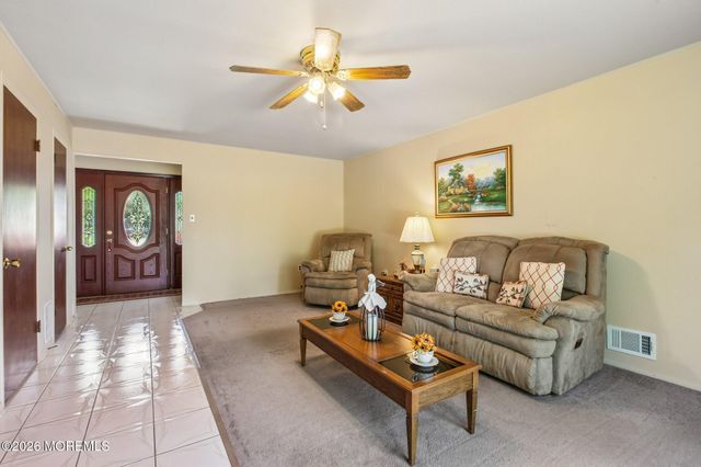 71 Gaub Road, Old Bridge, NJ 08857