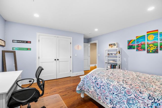 2 Doe Hollow Drive, Trumbull, CT 06611