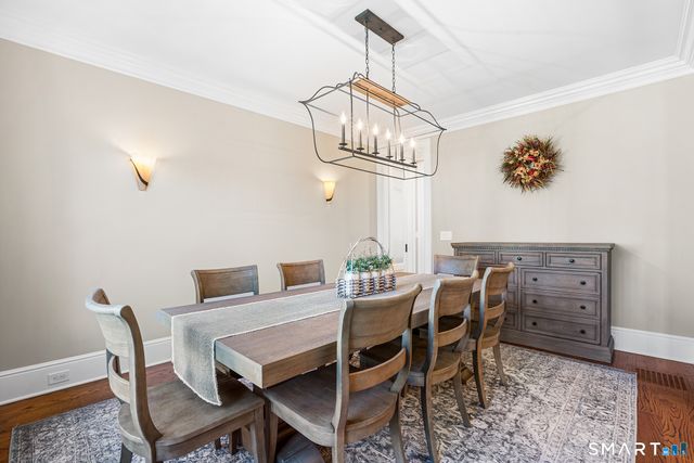 2 Doe Hollow Drive, Trumbull, CT 06611