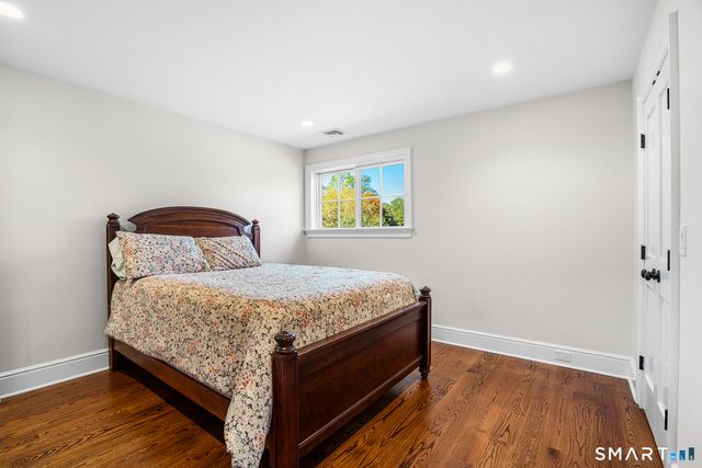 2 Doe Hollow Drive, Trumbull, CT 06611