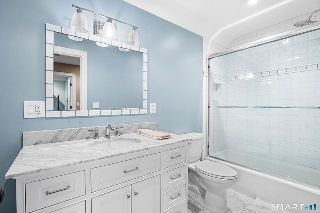 2 Doe Hollow Drive, Trumbull, CT 06611