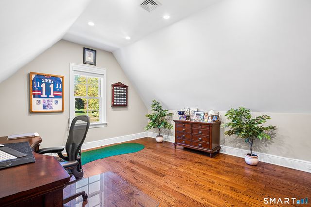 2 Doe Hollow Drive, Trumbull, CT 06611