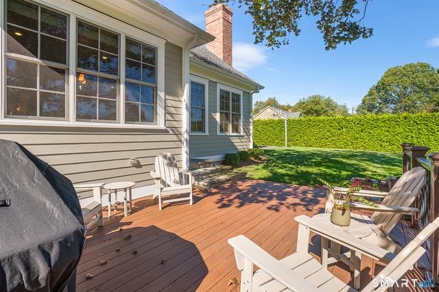 2 Doe Hollow Drive, Trumbull, CT 06611