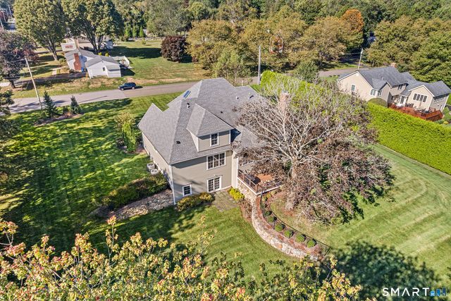 2 Doe Hollow Drive, Trumbull, CT 06611