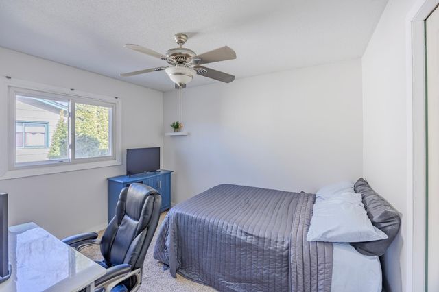 10520 Unity Street NW, Coon Rapids, MN 55433