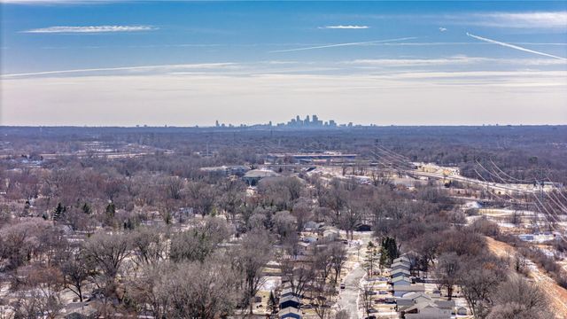 10520 Unity Street NW, Coon Rapids, MN 55433